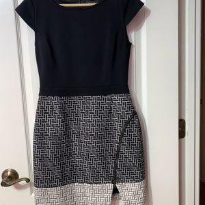 BOGO 🚨 Laundry by Shelli Segal Dress